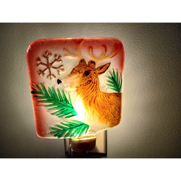 NEW IN BOX Transpac Glass Christmas Reindeer Night Light with Bulb Included - Picture 5 of 5